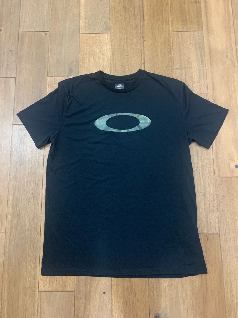 Oakley Black Short-Sleeve Tee with Green Camo Logo